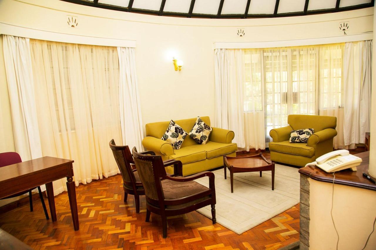 Thayu Farm Hotel Limuru Extérieur photo